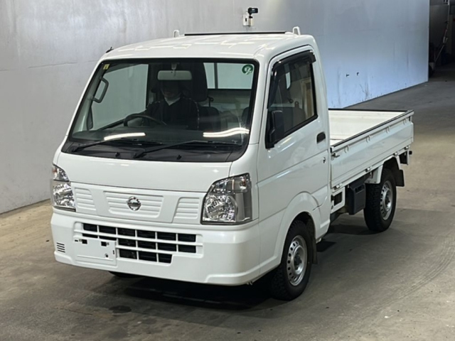 NISSAN CLIPPER TRUCK