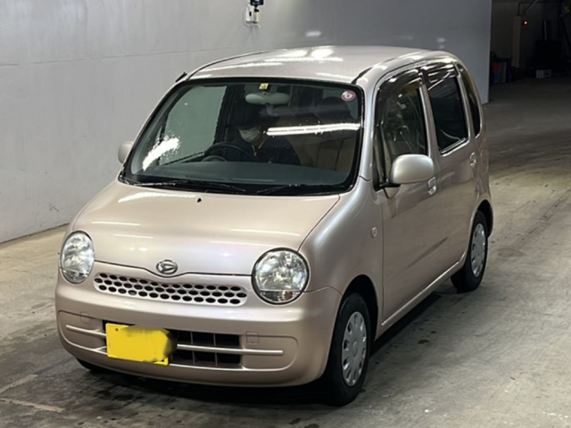 DAIHATSU MOVE LATTE