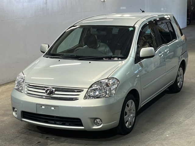 TOYOTA RAUM