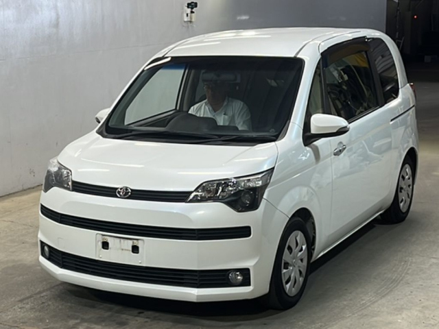 TOYOTA SPADE