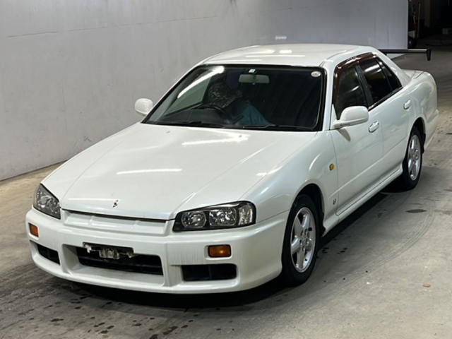 NISSAN SKYLINE
