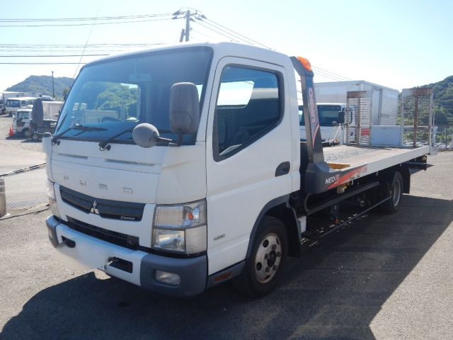 MITSUBISHI CANTER