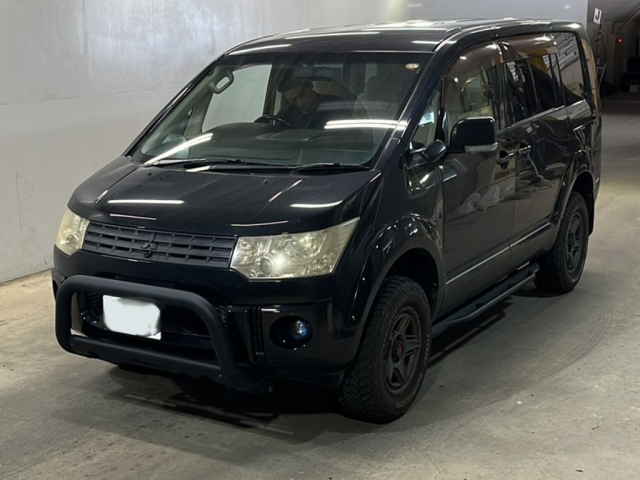 MITSUBISHI DELICA D5