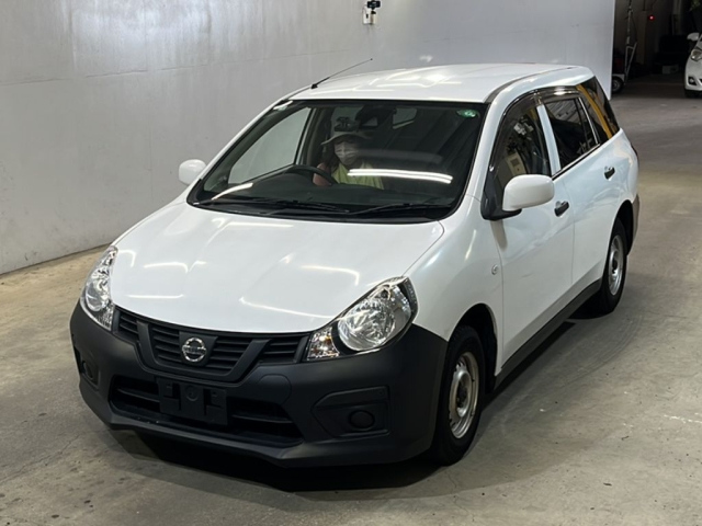 NISSAN AD