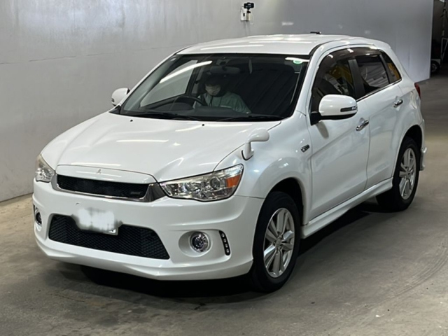MITSUBISHI RVR