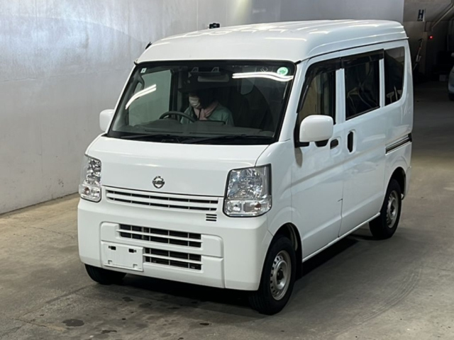 NISSAN CLIPPER VAN