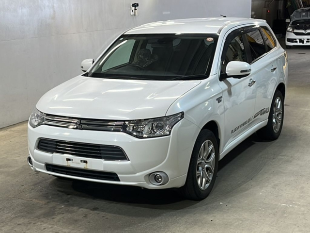 MITSUBISHI OUTLANDER PHEV