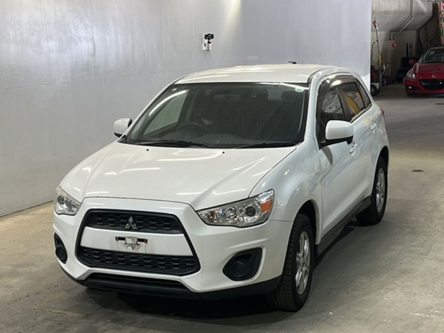 MITSUBISHI RVR