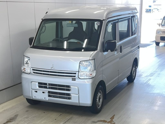 MITSUBISHI MINICAB VAN