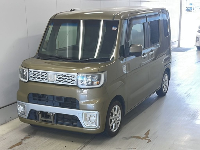DAIHATSU WAKE