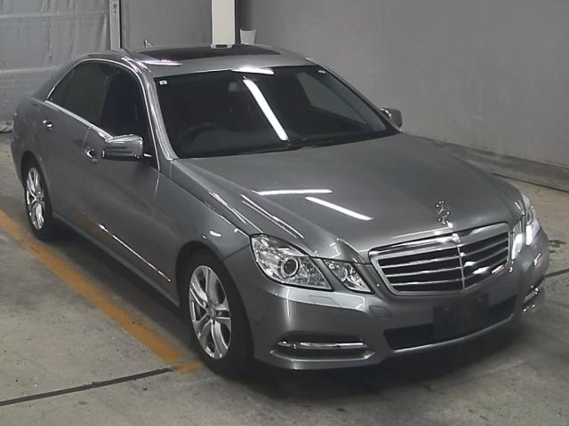 MERCEDES BENZ E CLASS