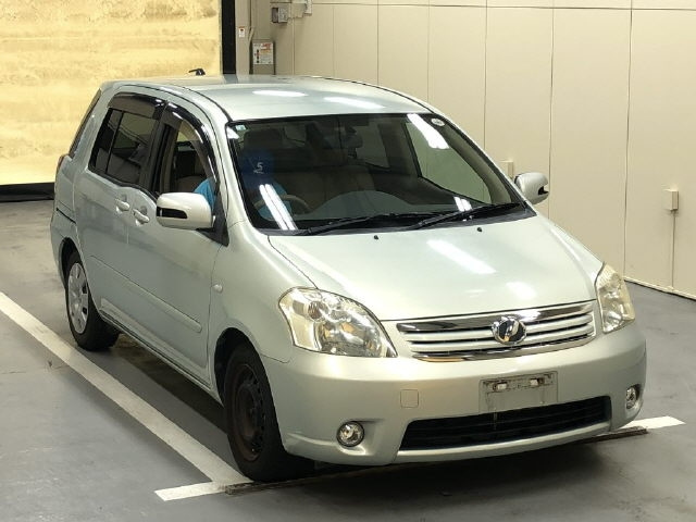 TOYOTA RAUM