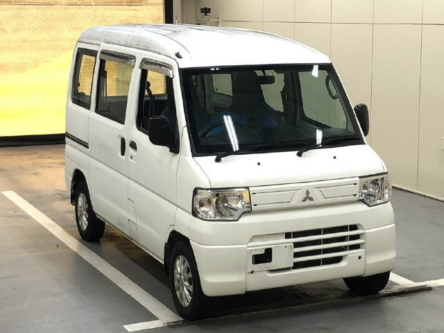 MITSUBISHI MINICAB VAN