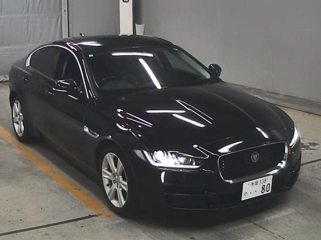 JAGUAR XE