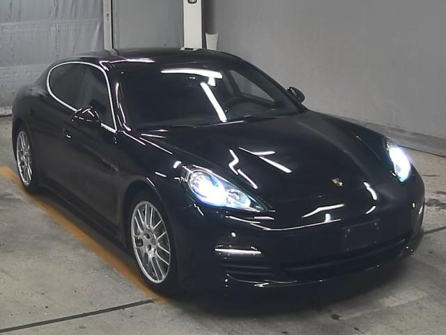 PORSCHE PANAMERA