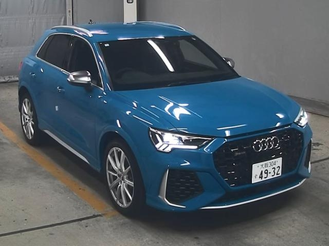 AUDI RS Q3