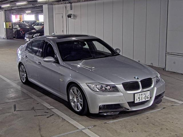 BMW 3 SERIES