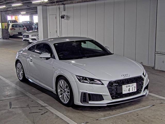 AUDI TT