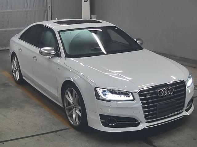 AUDI S8