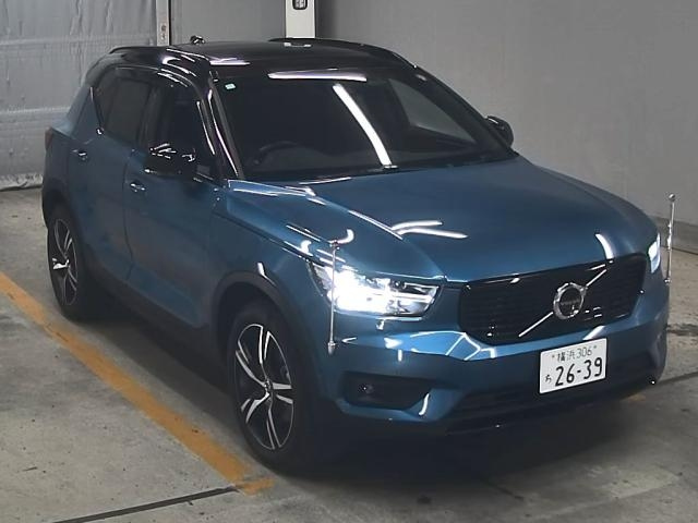 VOLVO XC40