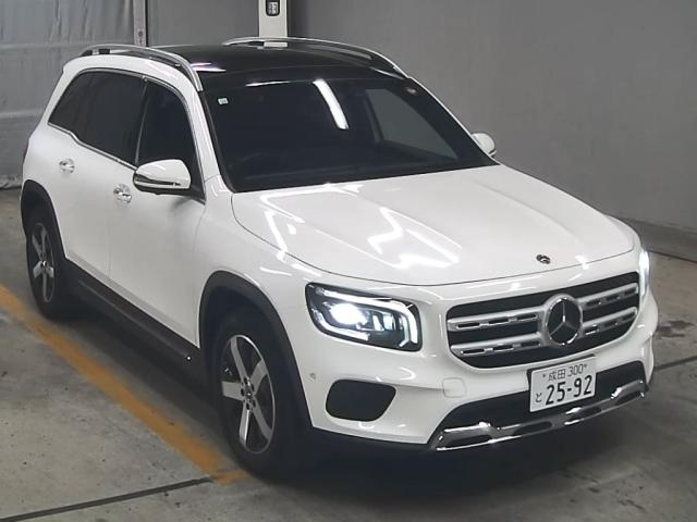 MERCEDES BENZ GLB