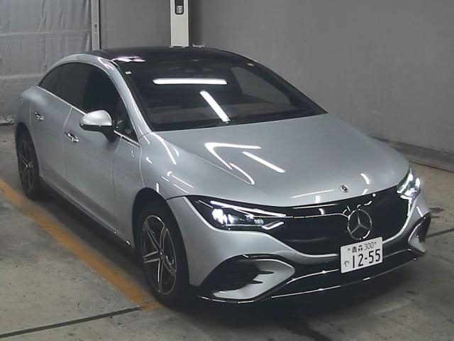 MERCEDES BENZ EQE