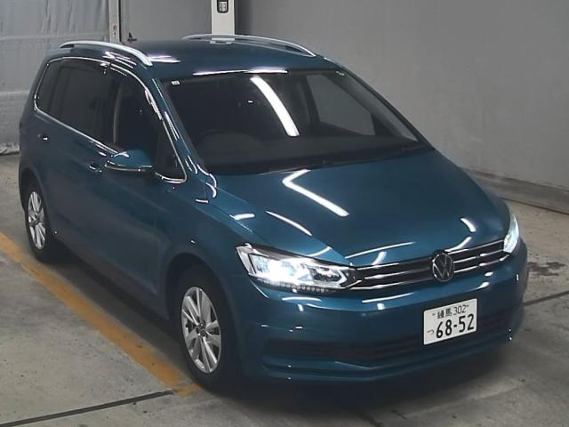 VOLKSWAGEN GOLF TOURAN