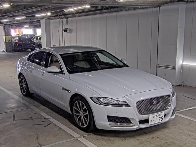 JAGUAR XF SERIES