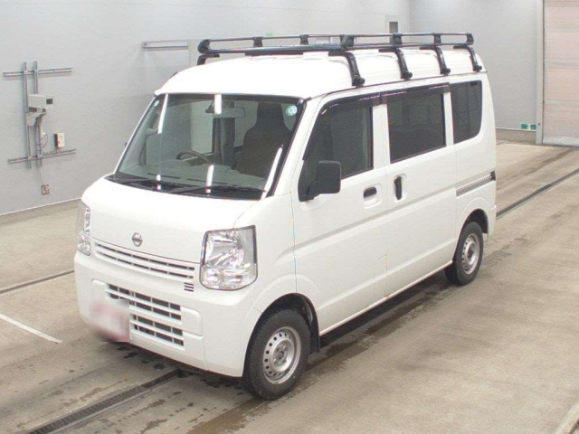 NISSAN CLIPPER VAN