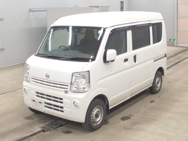 NISSAN CLIPPER VAN