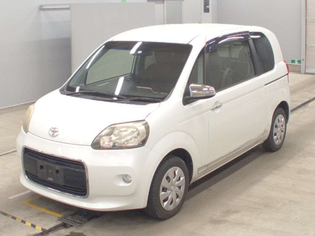 TOYOTA PORTE