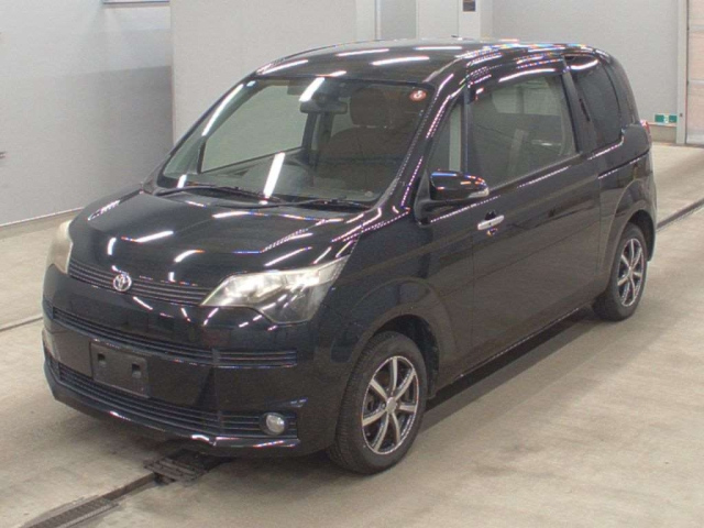 TOYOTA SPADE
