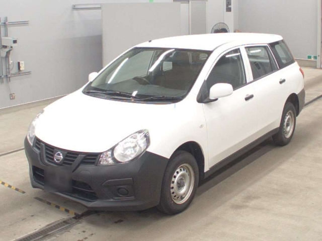 NISSAN AD