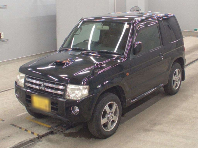 MITSUBISHI PAJERO MINI