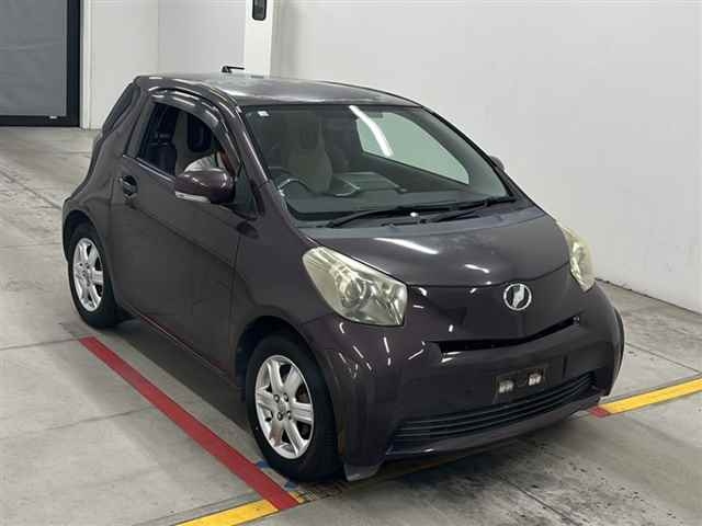 TOYOTA IQ