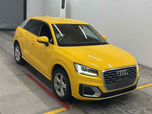 AUDI Q2