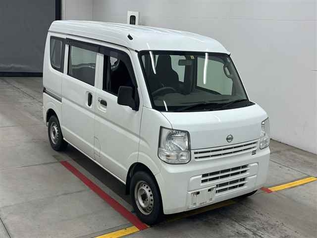 NISSAN CLIPPER VAN