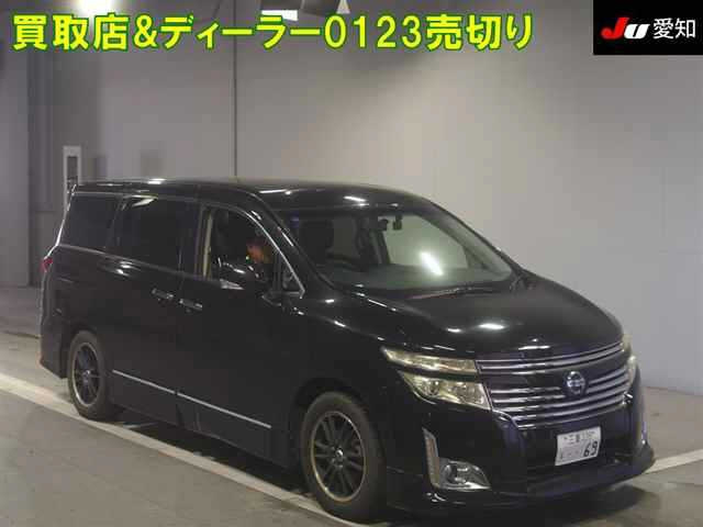 NISSAN ELGRAND