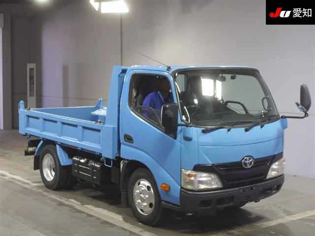 TOYOTA DYNA