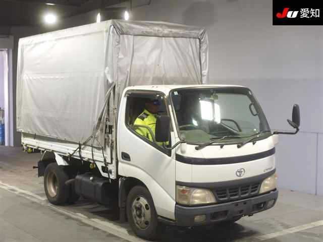TOYOTA DYNA