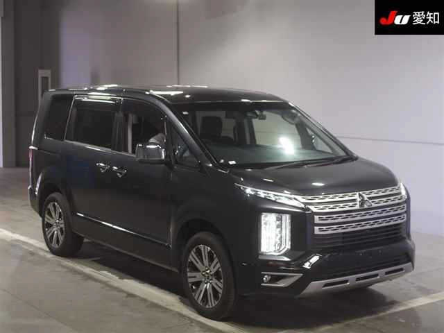 MITSUBISHI DELICA D5