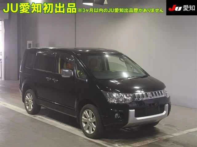 MITSUBISHI DELICA D5