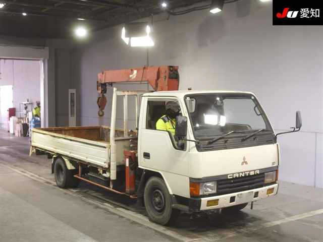 MITSUBISHI CANTER