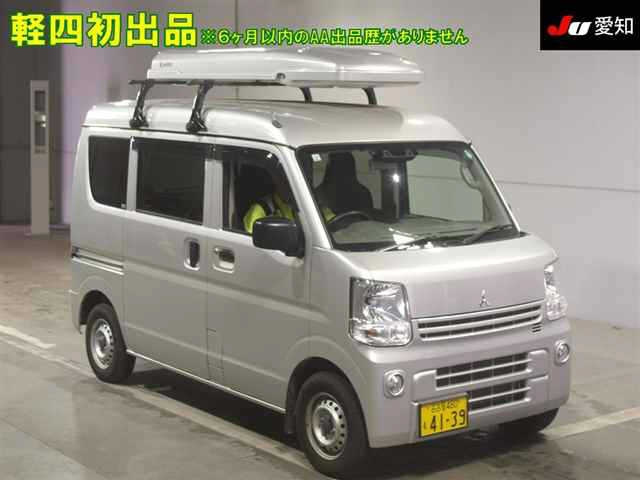 MITSUBISHI MINICAB VAN