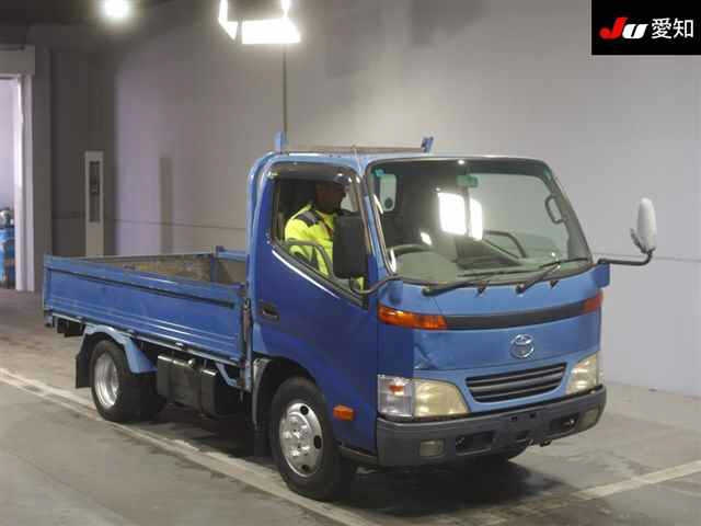 TOYOTA DYNA