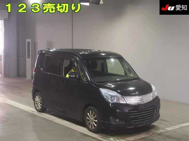 MITSUBISHI DELICA D2