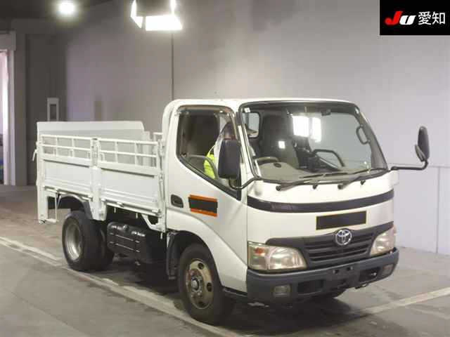 TOYOTA DYNA