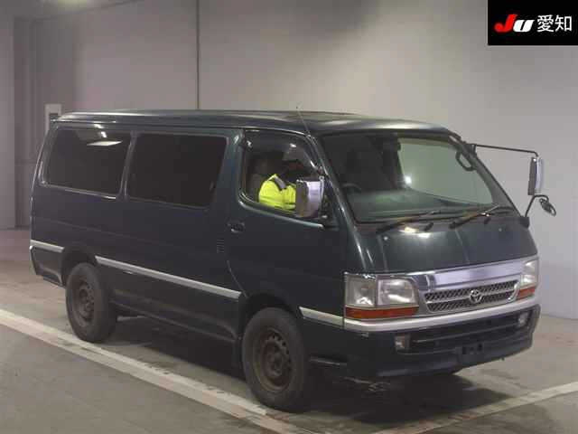 TOYOTA HIACE VAN
