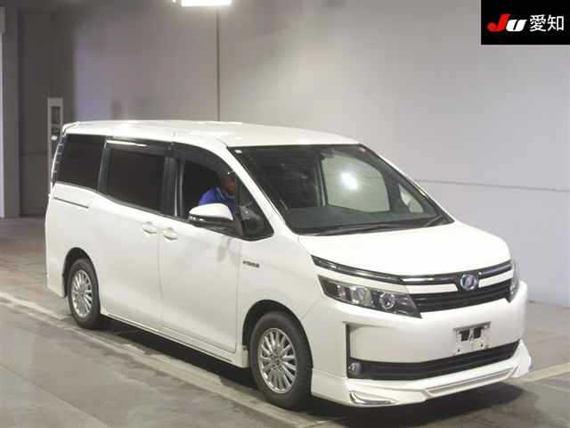 TOYOTA NOAH