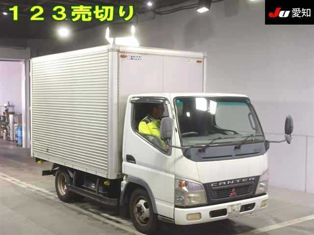 MITSUBISHI CANTER